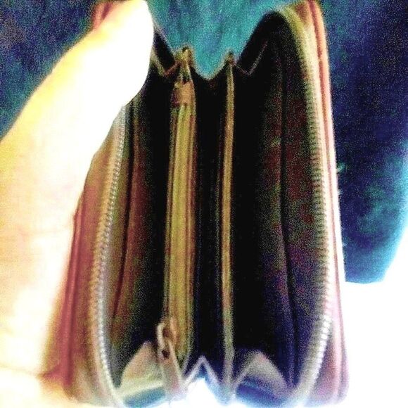 Womens NWOT STRADA RFID Brown Leather Medium Wallet - Picture 2 of 2